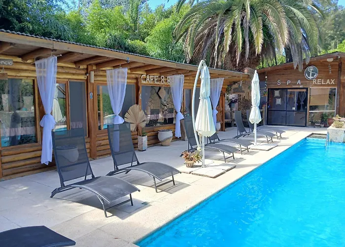 Pualy Resort & Spa