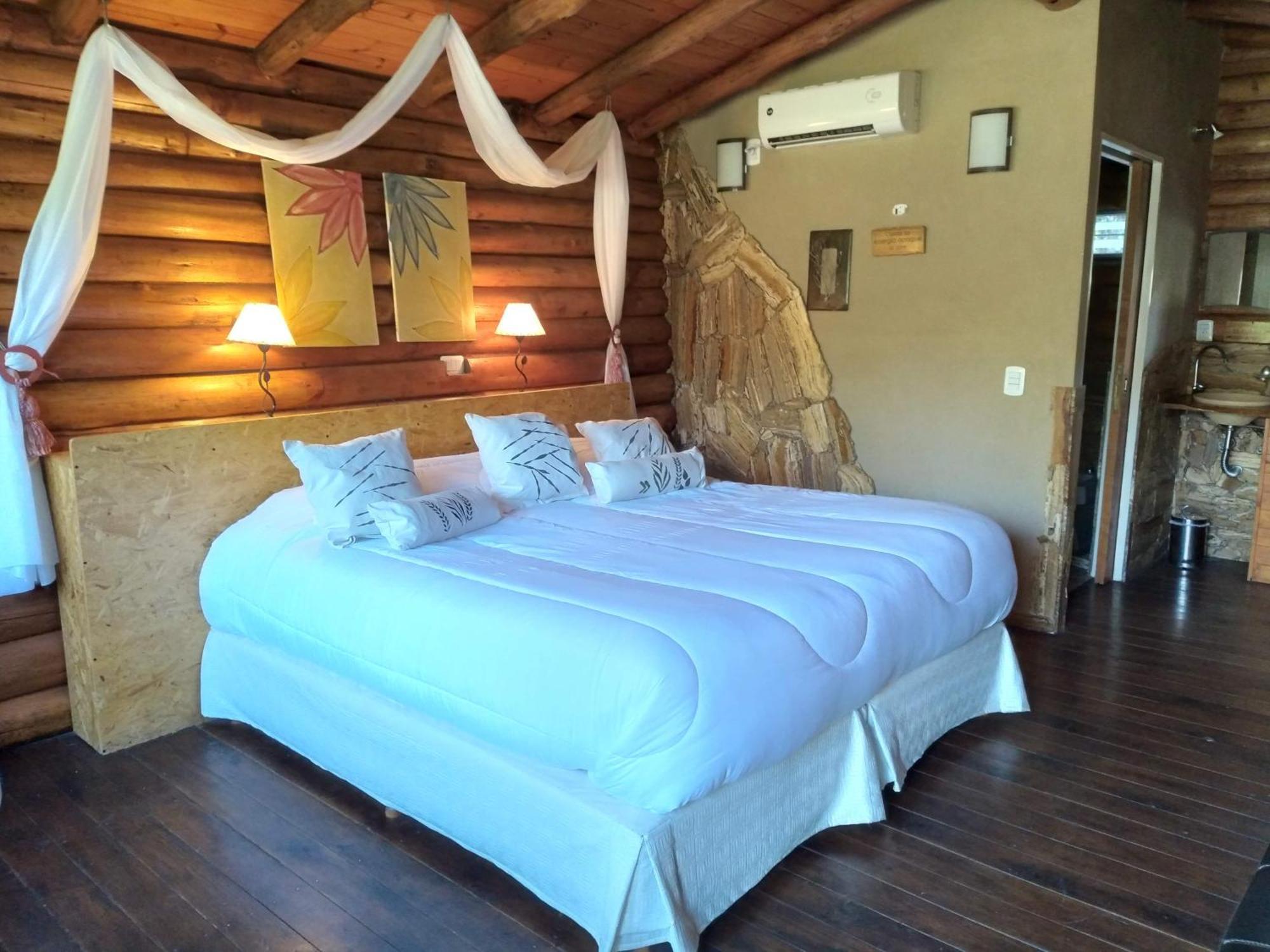 Resort Pualy &